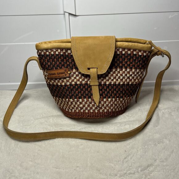 Sawa Sawa Handbags - SAWA SAWA Waves on Earth Handmade Striped Sisal Tote Crossbody Purse Strap